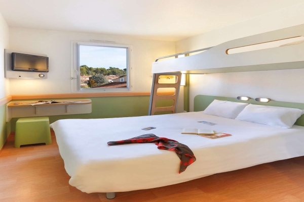Hotel IBIS BUDGET APT LUBERON